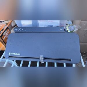 FOODSAVER Vacuum Sealer for Food Prep/Storage - NEW